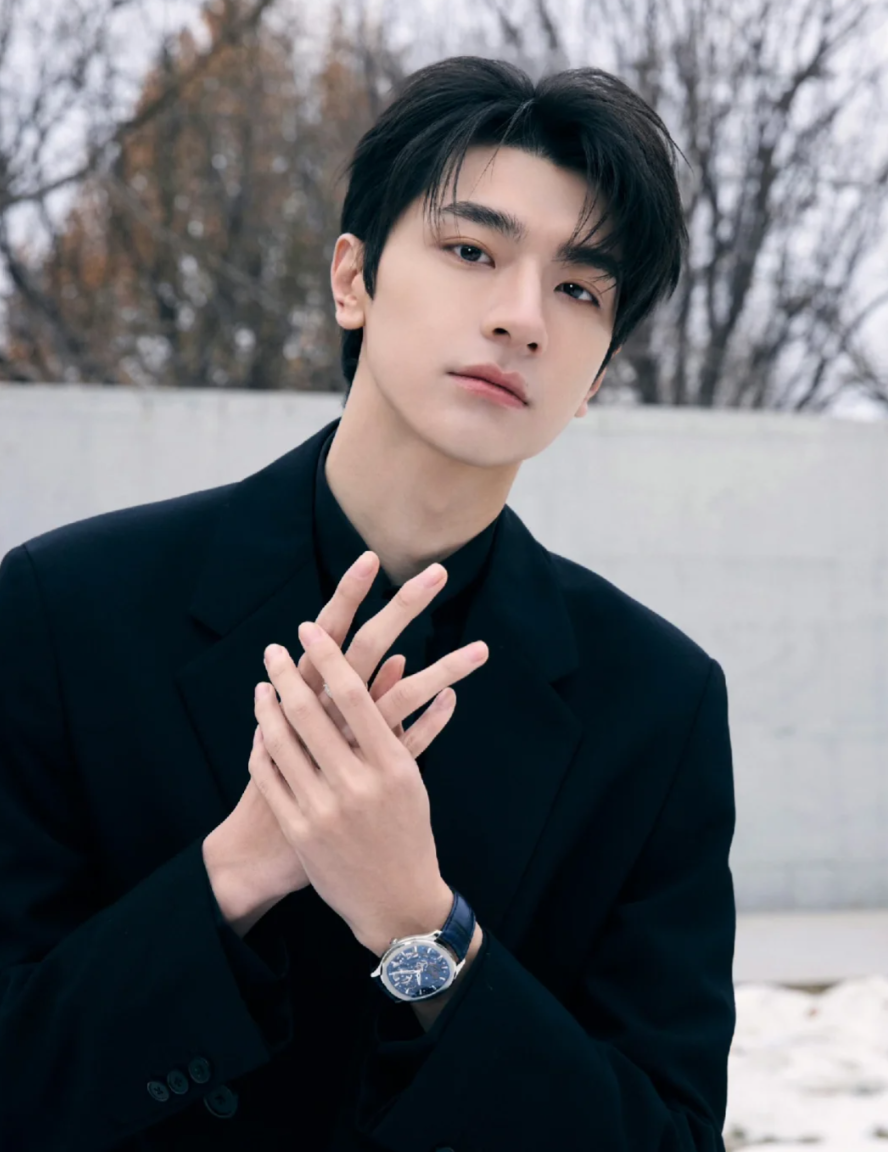 这样的绝世美男,她凭啥一下能合作5个?网友:就凭她是刘亦菲!