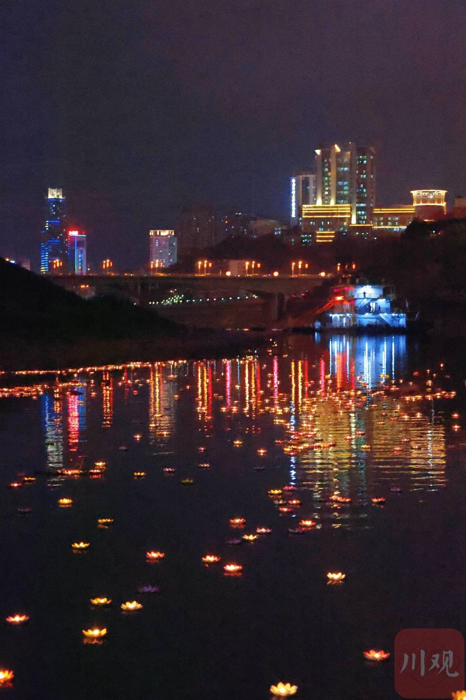 泸州夜景图片江边图片