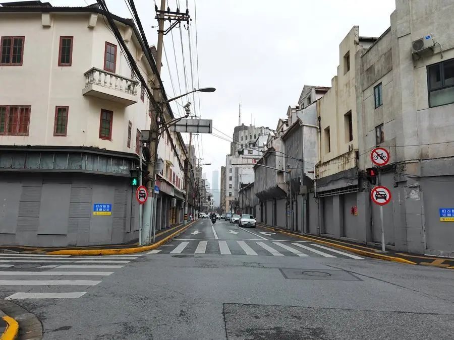 福州路(靠近河南路)旧改基地围墙 唐烨今天摄福州路(靠近河南路)旧改