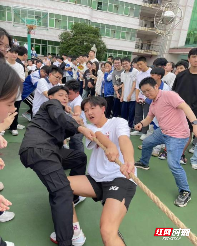 迎高考|汝城一中举行拔河比赛