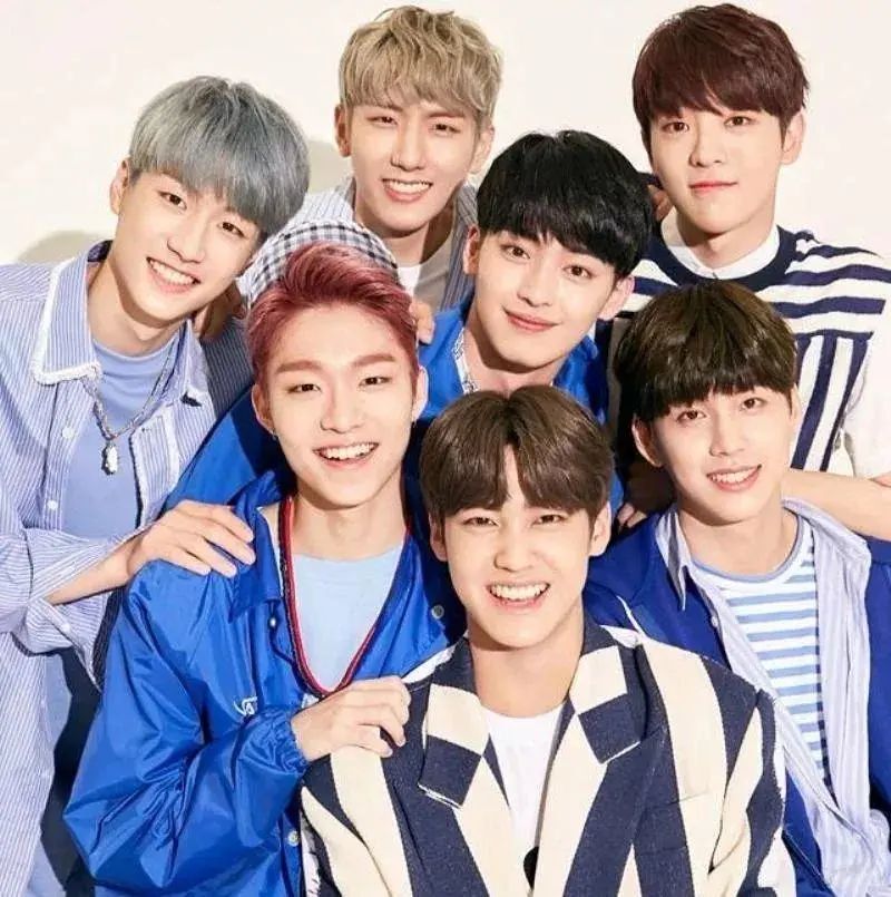 韩国男团解散后,成员被曝在街头摆摊?网友震惊了_腾讯新闻