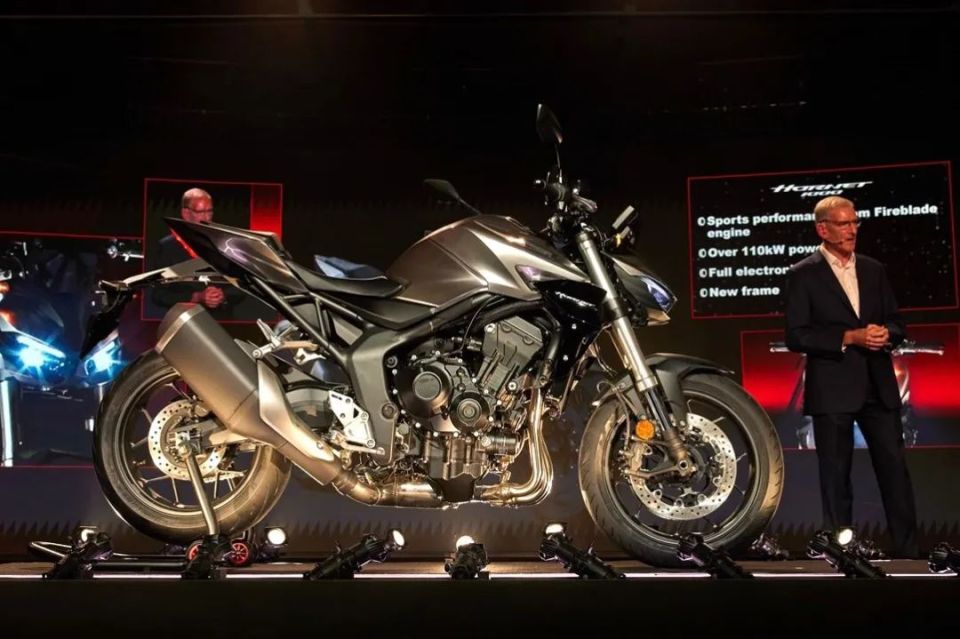 大黄蜂又换代了,本田cb1000 hornet海外发布,蟒蛇头什么鬼