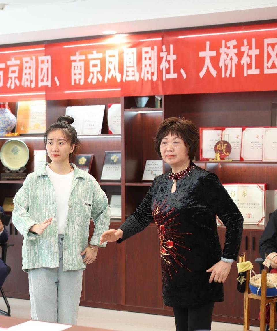 他们携手,"黄金搭档"于魁智,李胜素来宁祝福