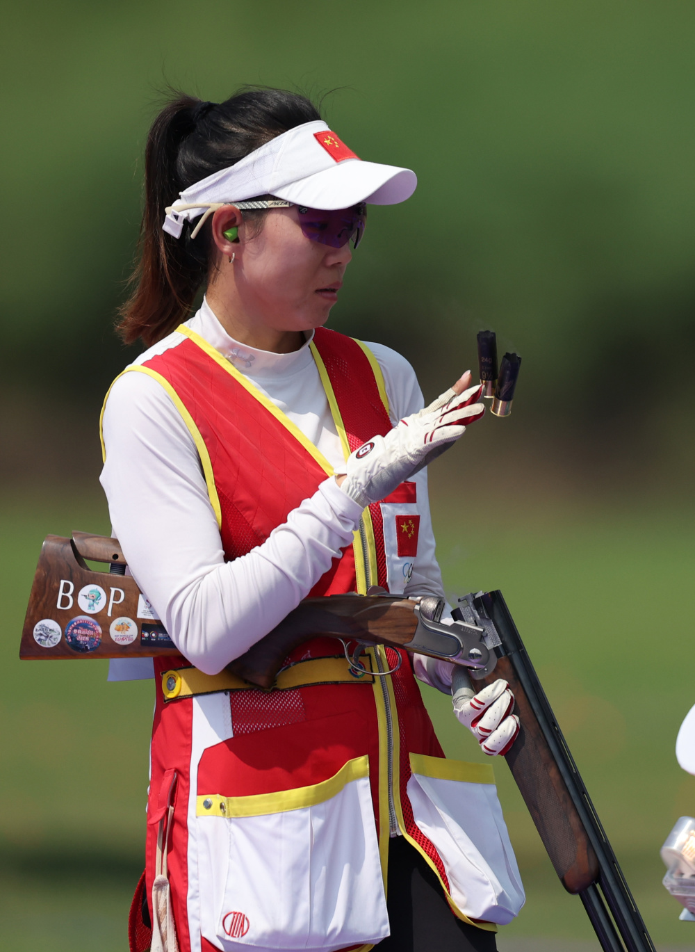 射击——中国队获女子双向飞碟团体银牌(2)