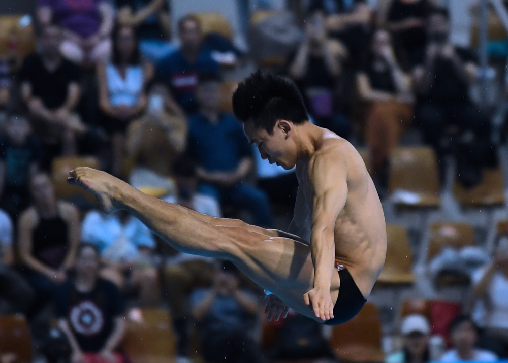 体育跳水世界杯总决赛杨昊男子10米台夺冠