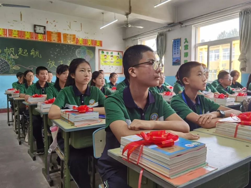 涿州市东仙坡中学布置一新如期开学丨涿州市刁窝中学:"把抗洪精神和