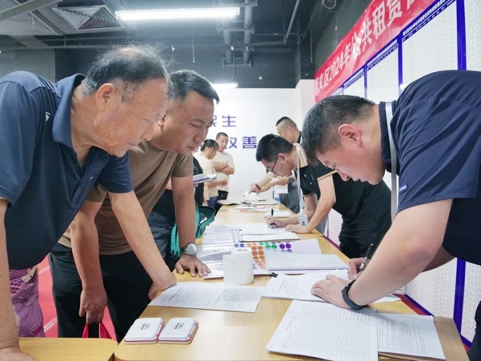 北京日报社区小板报 | 高考考点周边临时新增5800余车位