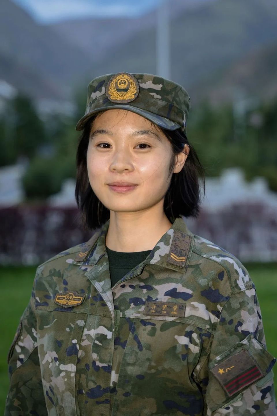 驼铃声响,他们留下最后一张  "最美军装照"