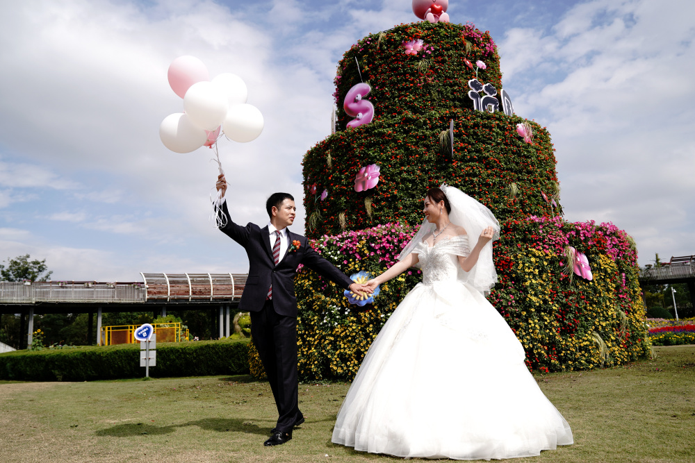 天赐良缘:上海航天青年举行集体婚礼_腾讯新闻