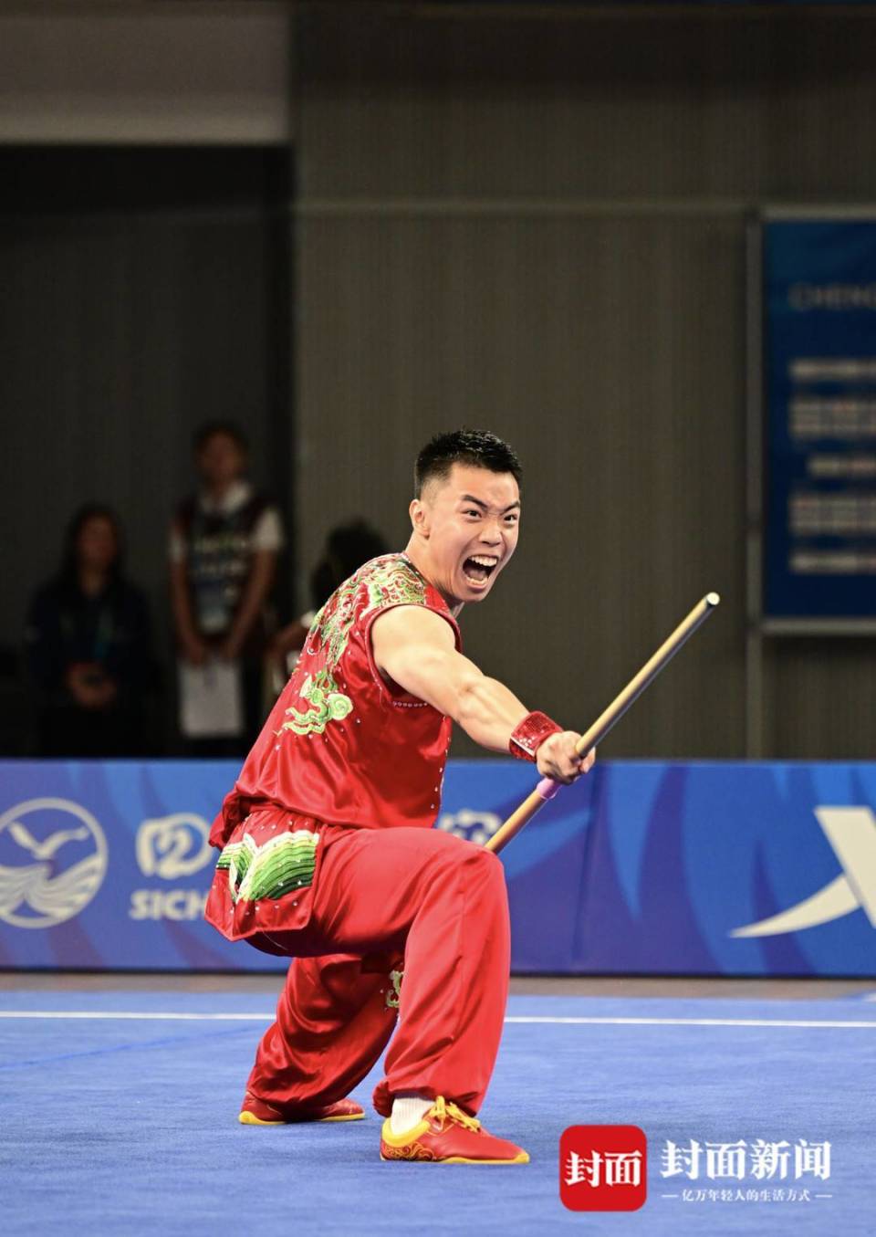 大学生体育代表团武术队武术套路国家队教练喻波就曾告诉封面新闻记者