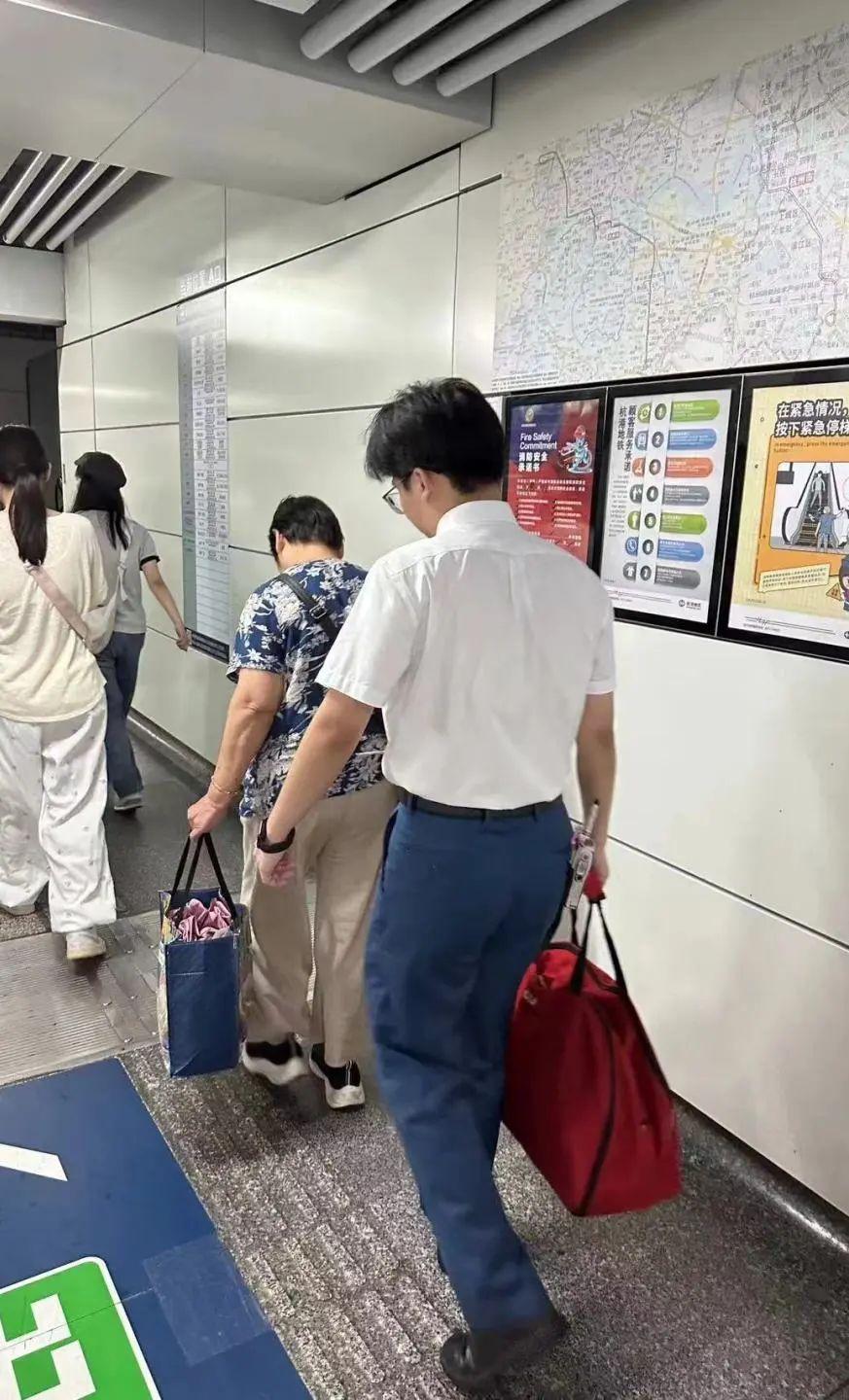 “夸夸杭州地铁一号线”_腾讯新闻