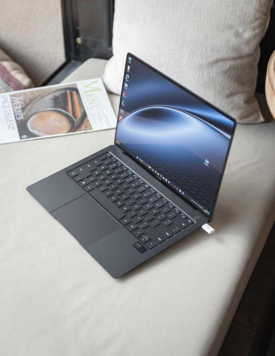 新款华为matebook x pro体验测评:上班族的智慧办公神器