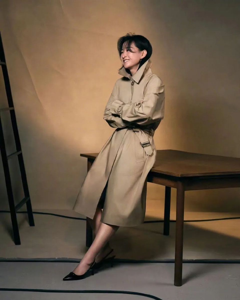 贾玲官宣prada代言人,她真的值得!