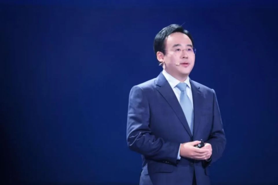 “院士+CEO”半个科技圈齐聚！“七中系”大佬集体亮相，揭开最牛学霸天团养成史_腾讯新闻