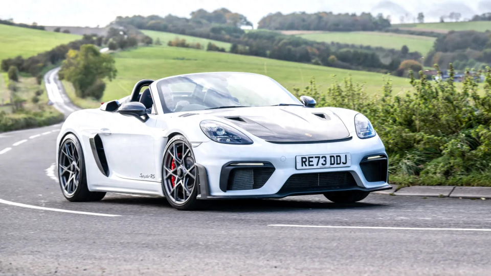 性能与敞篷相结合,保时捷718 spyder rs实车图发布_