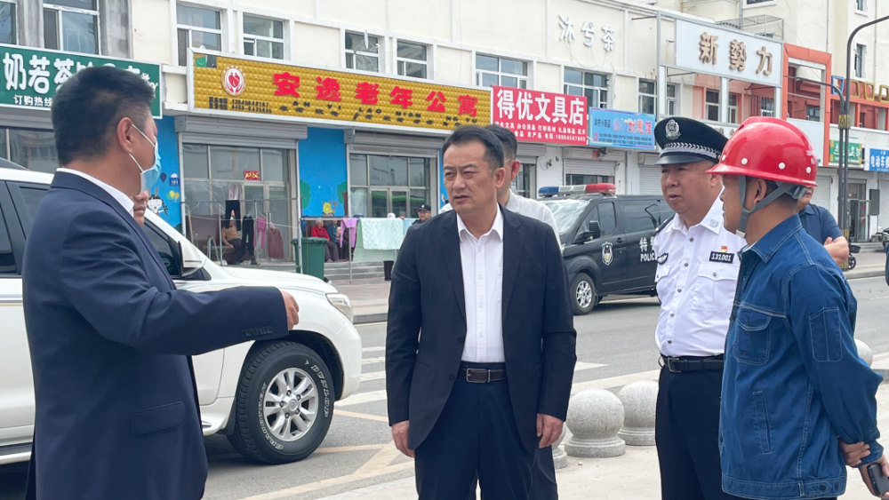 县委副书记郝春雷,县委常委,政府副县长姬威,政府副县长,公安局局长