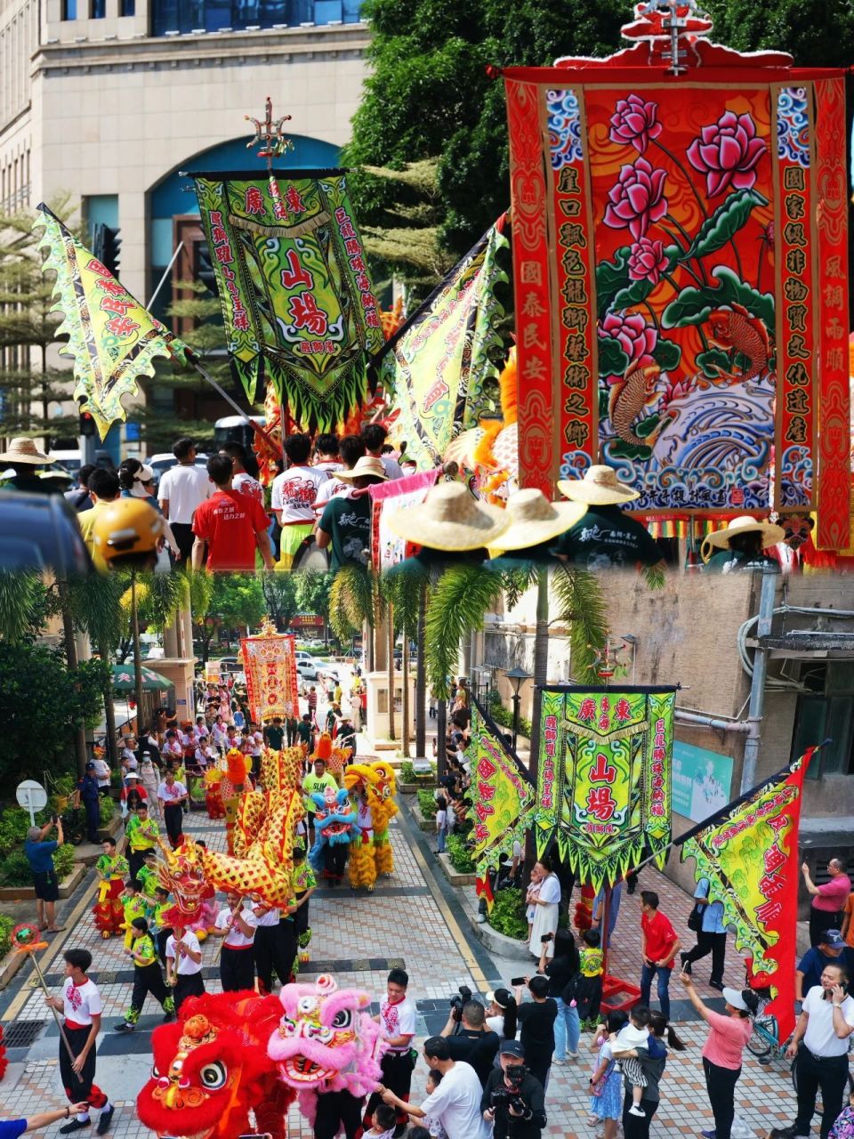 "城隍爷"神像出巡!