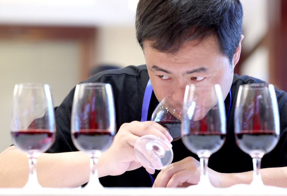 (社会)中国葡萄酒品酒师技能大赛在浙江举行_腾讯新闻