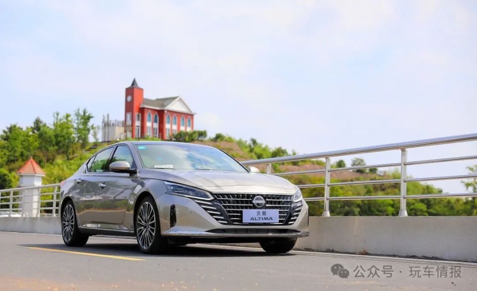 在国产混动围追堵截下,日产销量不降反增?