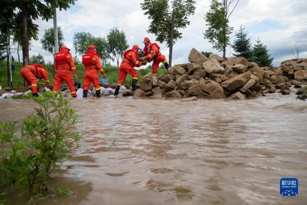 新华全媒 丨黑龙江省防洪抗洪一线直击_腾讯新闻