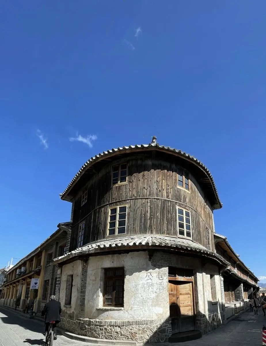 漫步喜洲,领略大理白族民居之美
