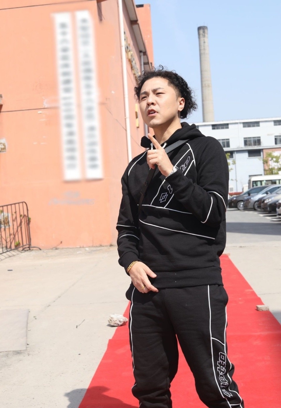 同样,来自csc的四位选手,盛宇,功夫胖,西奥,于意yee也抵达了《中国