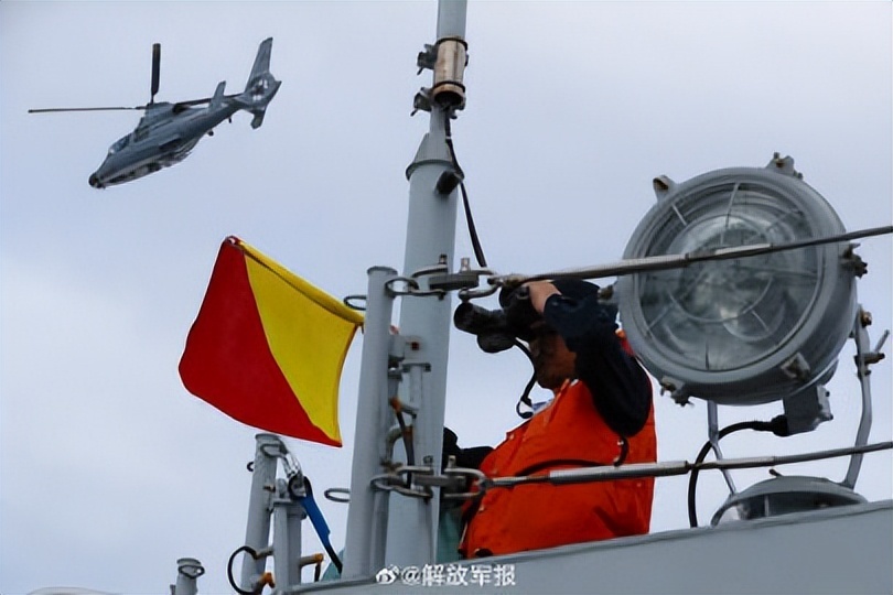 海上练兵模范连图片