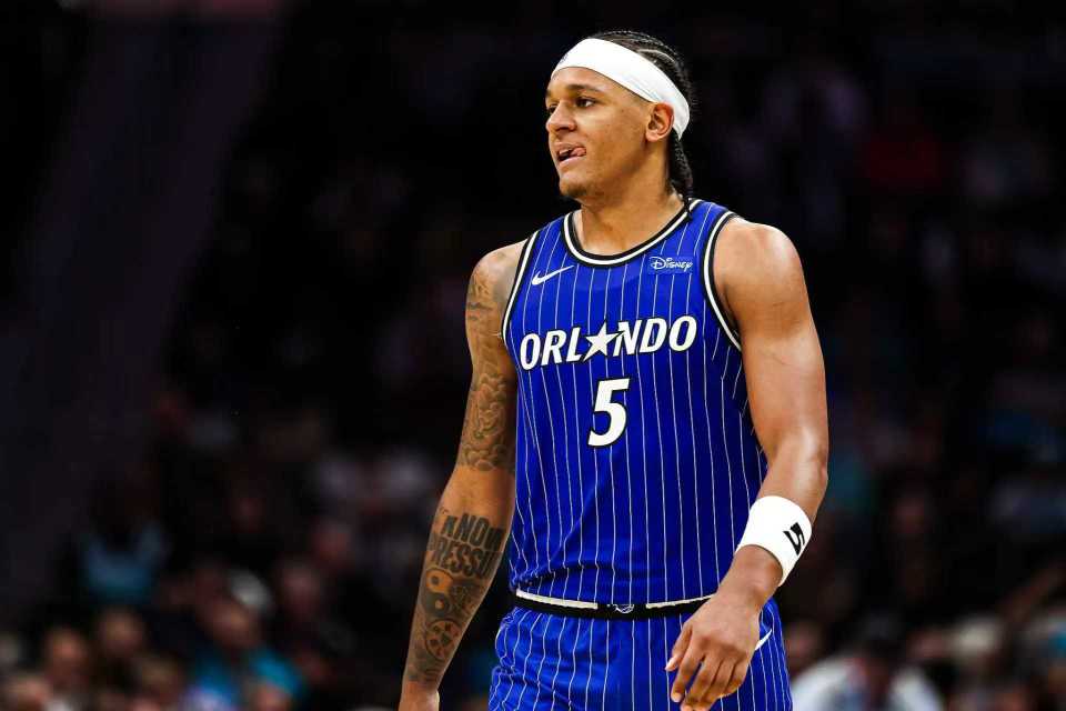 NBA常规赛：魔术大胜黄蜂终结4连败 班凯罗20+9+9三球三分9中1