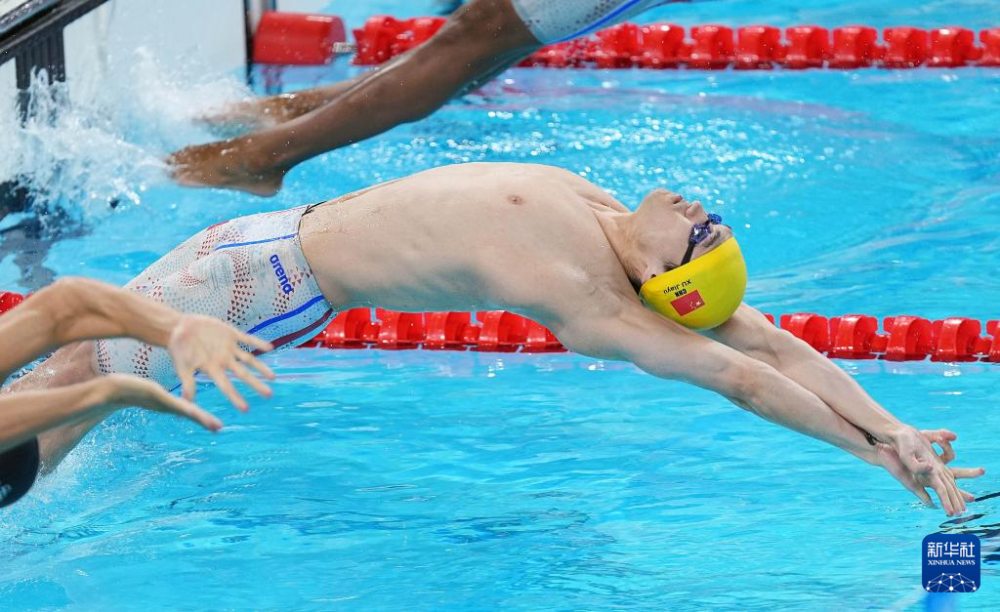 巴黎奥运会丨游泳——男子100米仰泳徐嘉余摘银