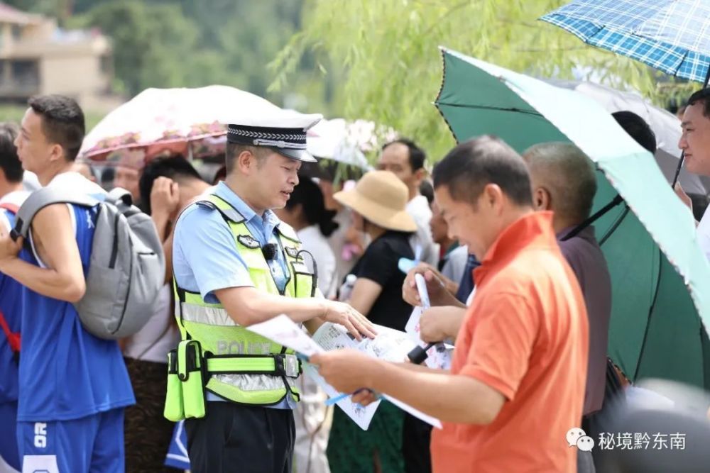 年12月至2009年12月服役于中国人民武装警察部队贵州省总队遵义市支队