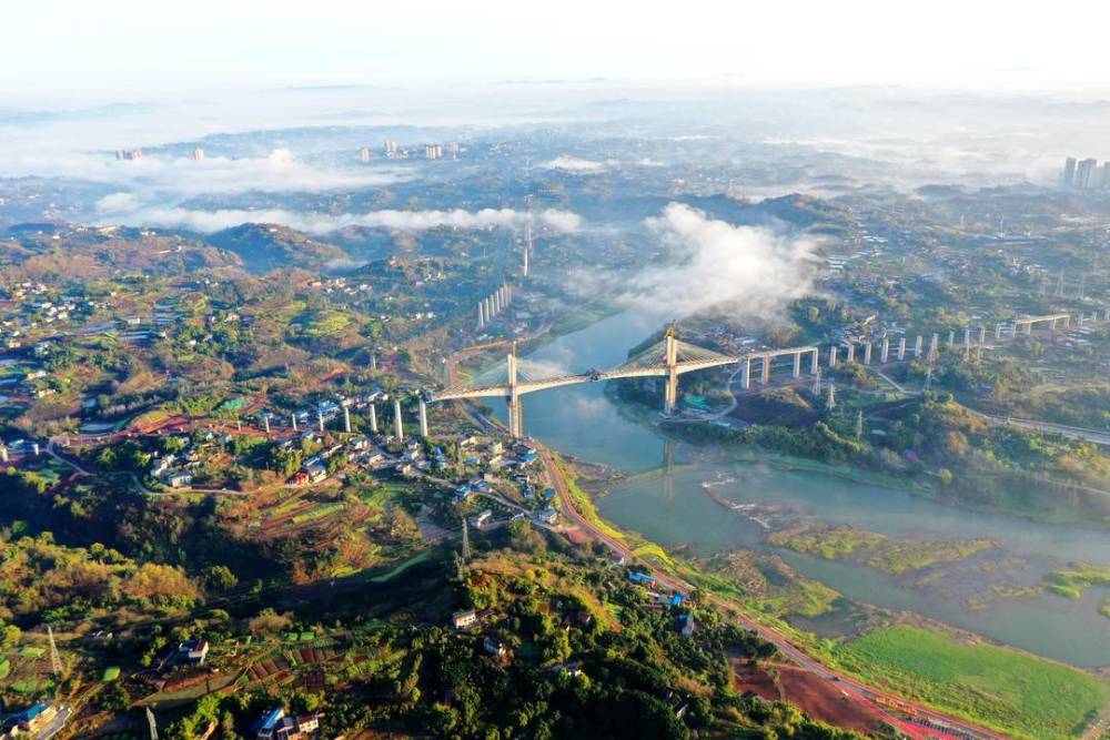 渝昆高铁重大建设进展:泸州沱江特大桥主跨合龙_腾讯新闻