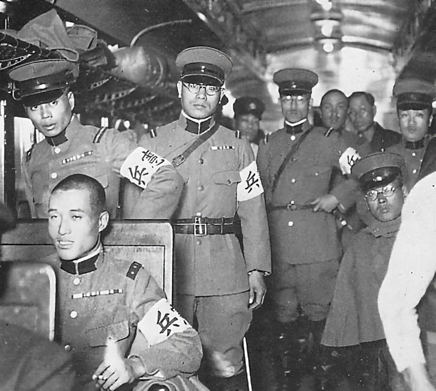 武藏诞生黑幕：粪池捞证，刑讯逼供，玩命加班，造舰如同造地狱_腾讯新闻