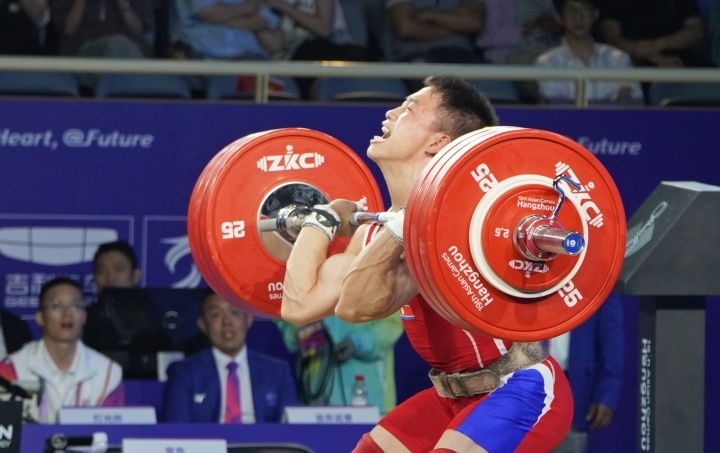 中国举重又一金!谌利军夺得男子67公斤级冠军