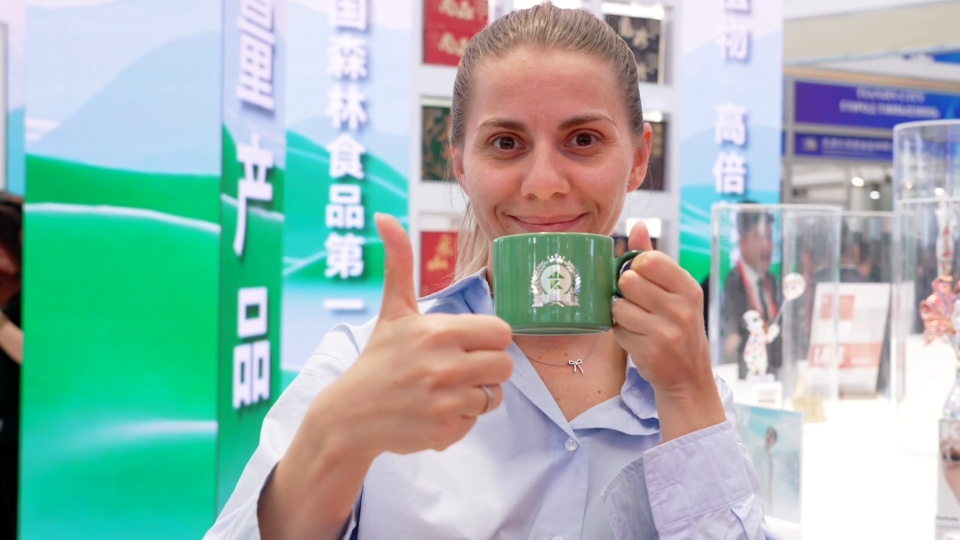 猴头菇奶茶,猴头菇可可,紫苏拿铁,蓝莓冰沙,蓝靛果冰沙,白桦汁气泡水