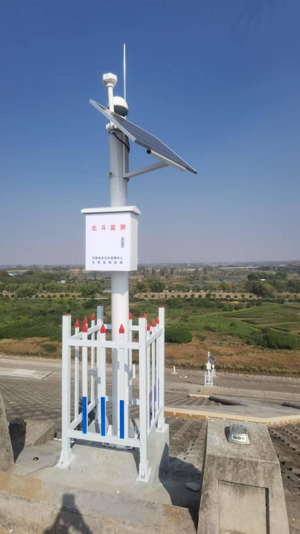 可实现实时厘米级精准定位河南卫星导航定位服务步入新时代