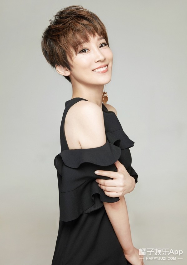 不过前俩天,谢楠发微博晒了自己的长发造型8915网友纷纷喊话,姐姐