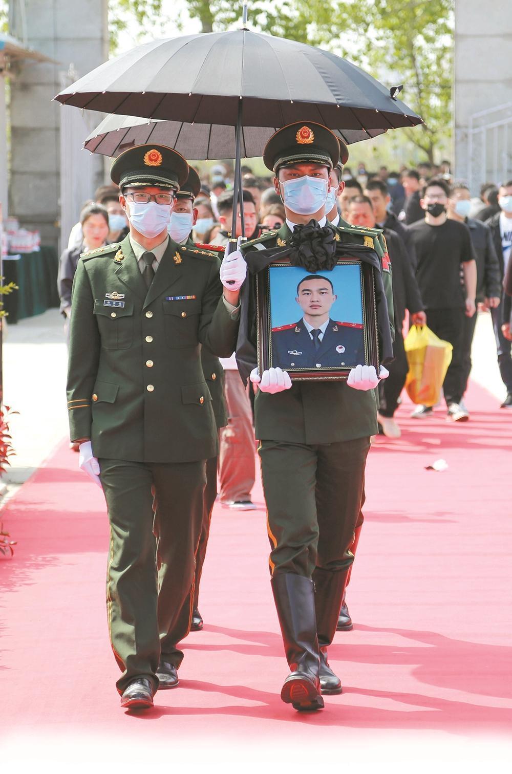 忠魂化碧涛 长守这片海——追忆在缉私战斗中牺牲的"95后"海警执法员