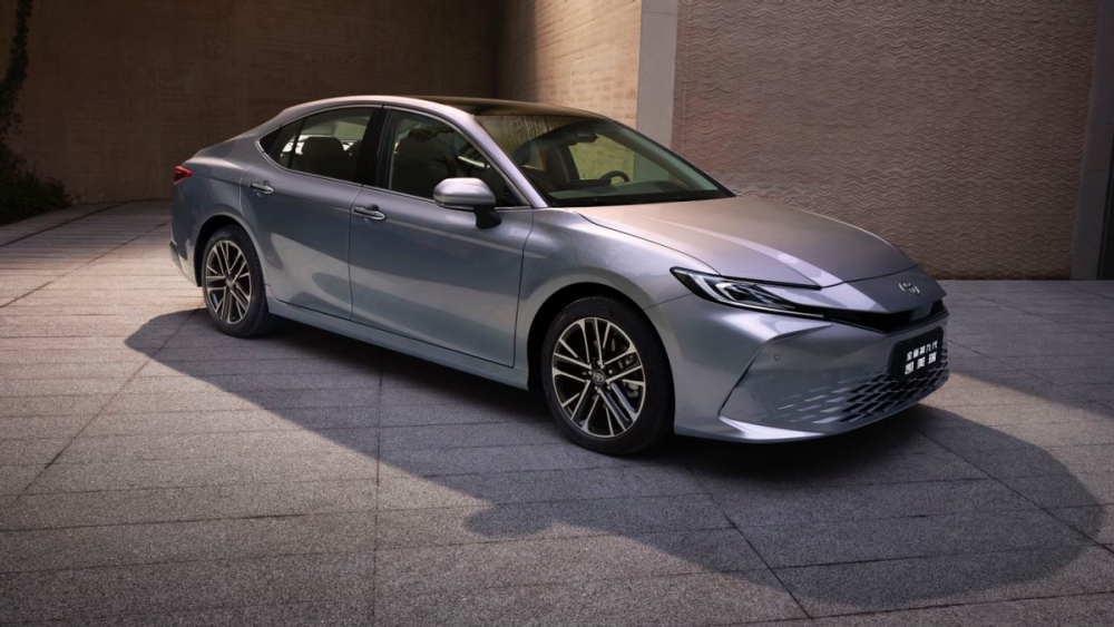 2024年不玩价格战的九代凯美瑞还值得买吗