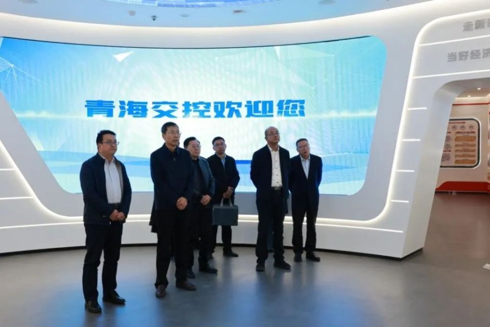 跨界联动辟蓝海|青海日报报业集团与青海交控集团签署战略合作协议