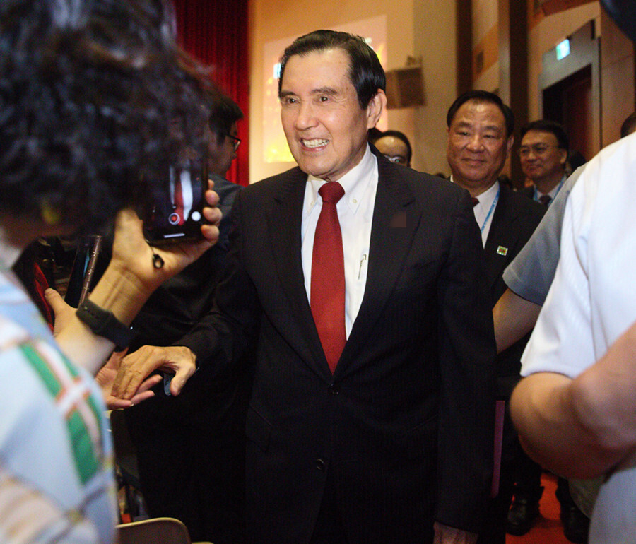 (图片来源:台湾"中时新闻网")清明时节,春风和煦,万物生机勃发,祖国