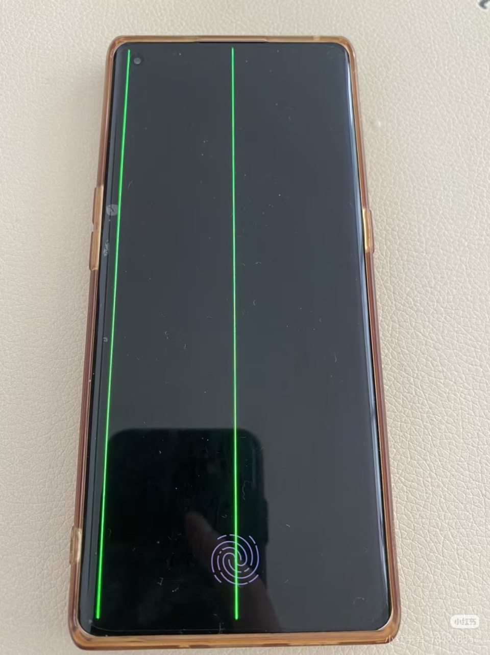 Một đường màu xanh lá cây mờ nhạt đã gây ra cuộc khủng hoảng niềm tin cho OPPO như thế nào?