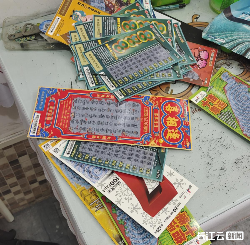 长江云调查｜这届年轻人为何迷上了“刮刮乐”？_腾讯新闻