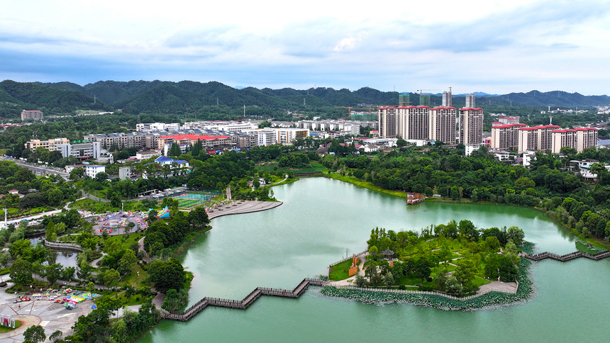 江西宜丰绿晒新昌湖