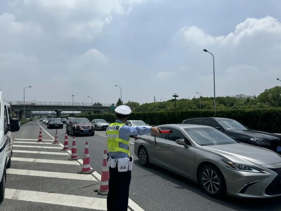 端午首日:青浦g50高速总体平稳,部分路段车流量较大
