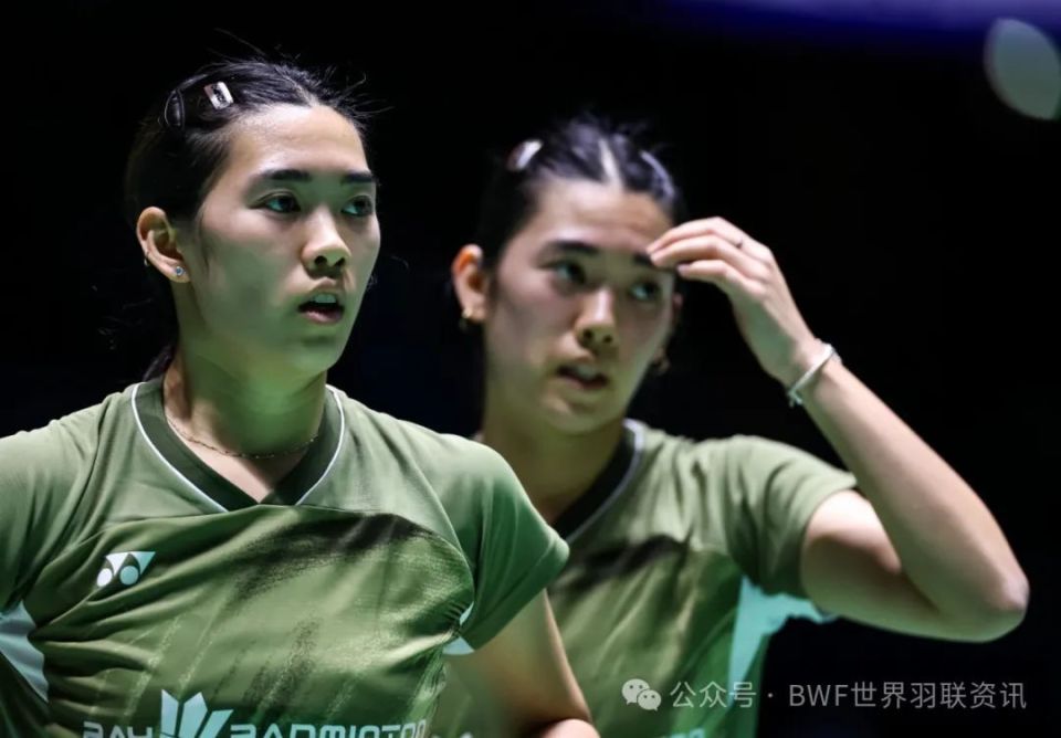 法国公开赛:广田彩花戴护具复出赛场