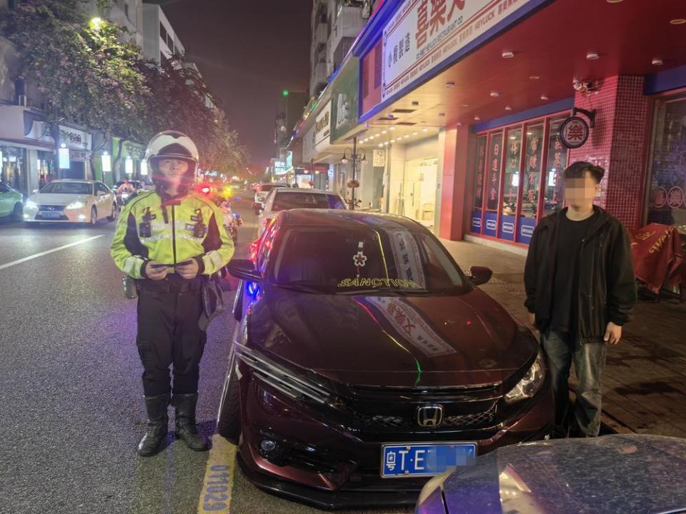 禁止狂飙中山小榄24辆非法改装车被查