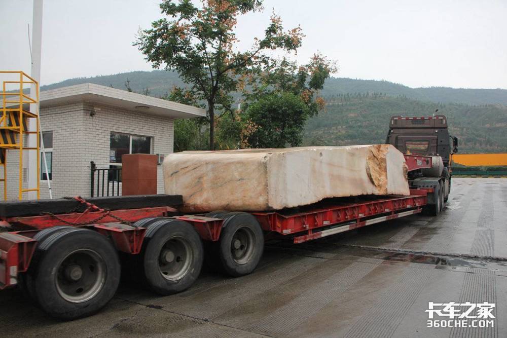 本该消失的17.5米大板车为何屡禁不止?_腾讯新闻