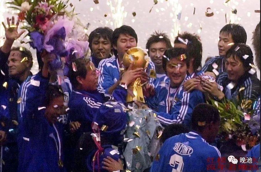 大连队(万达 实德)八冠王之路简介,甲a 中超8颗金星闪耀足球城