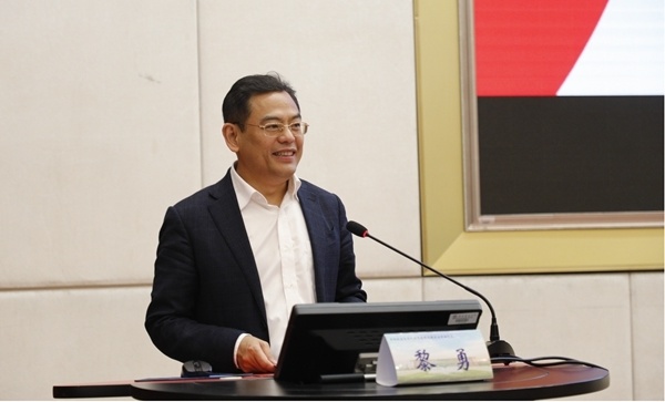 市人力社保局党组书记,局长黎勇出席开班仪式并讲话.