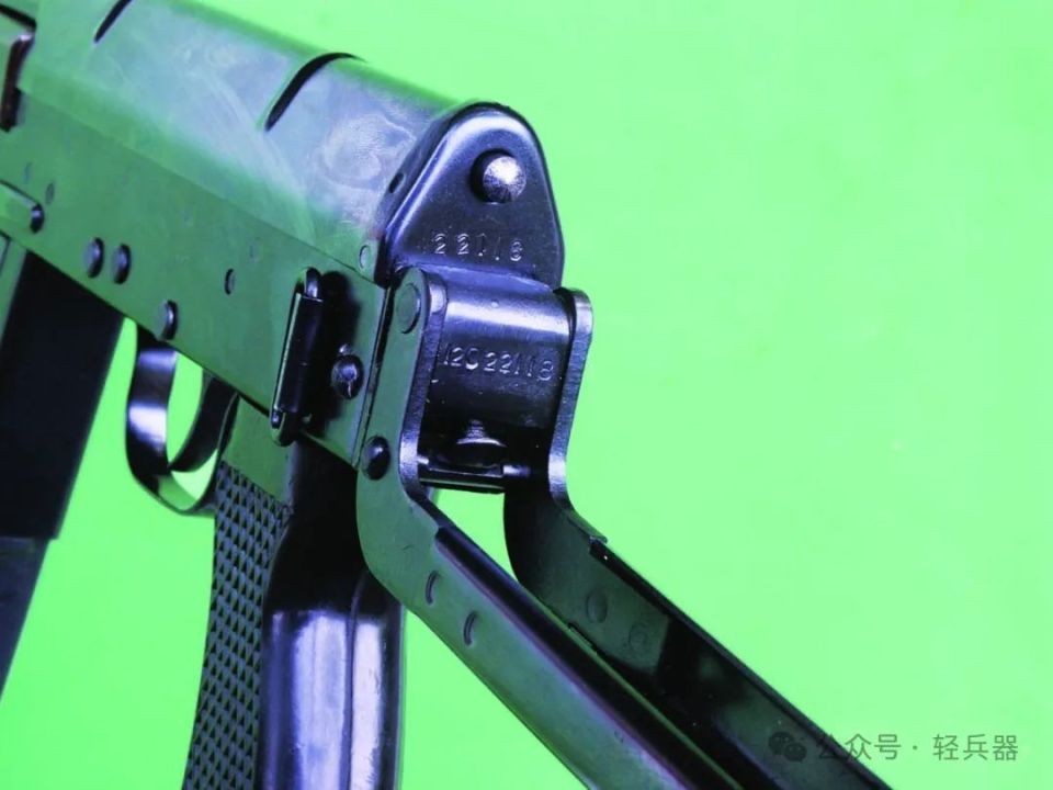 我国79式轻型冲锋枪最初设计时有哪些问题？主要诸元如何？_腾讯新闻